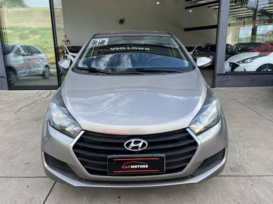 HYUNDAI HB20 1.0 COMFORT 12V FLEX 4P MANUAL HYUNDAI HB20 1.0 COMFORT 12V FLEX 4P MANUAL